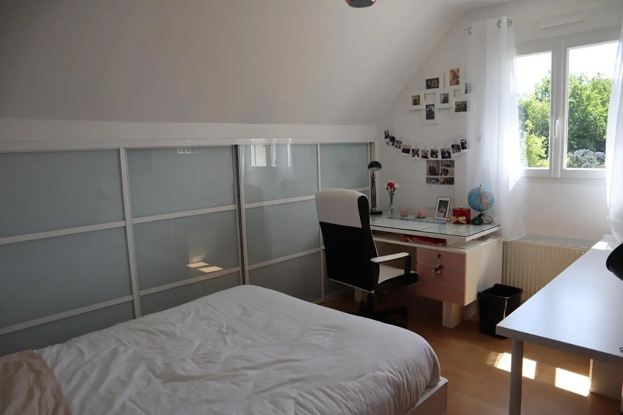 Maison Au Calme Avec Piscine , Proche Mer Et Ville Mordelles France