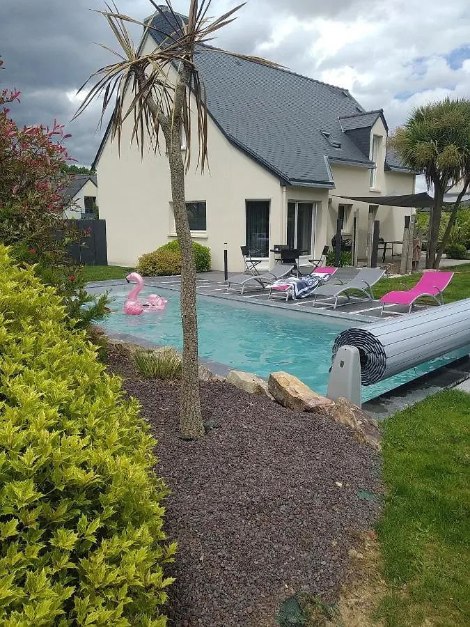 Holiday home Maison Au Calme Avec Piscine , Proche Mer Et Ville Mordelles France